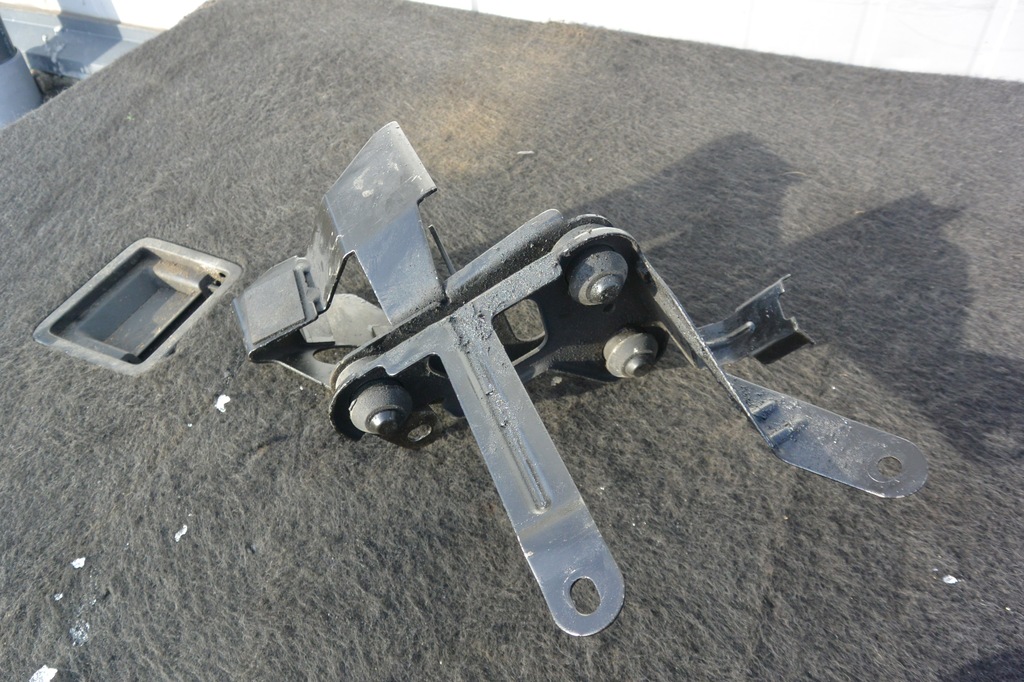 фото №5, Кронштейн насоса abs mercedes gl x164 ml w164 lift