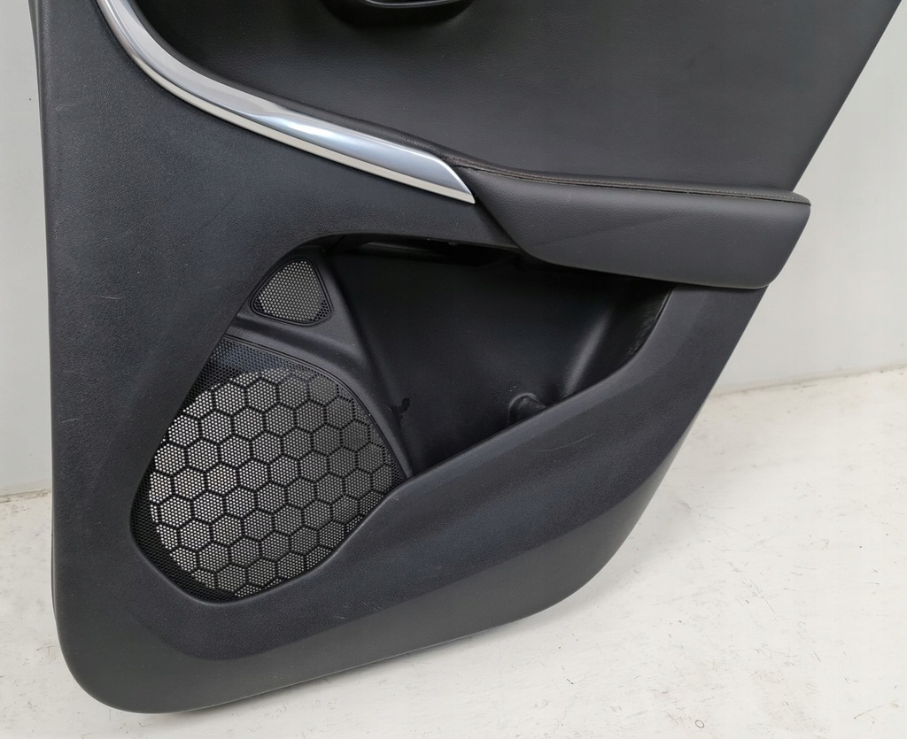 фото №3, Обивка обшивка дверь правый задняя volvo v40 ii