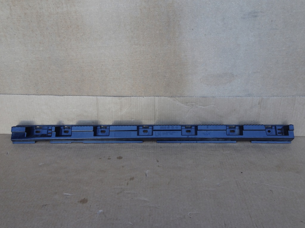 фото №1, Bmw x1 e84 напрямна кронштейн поріг лівий 2991493