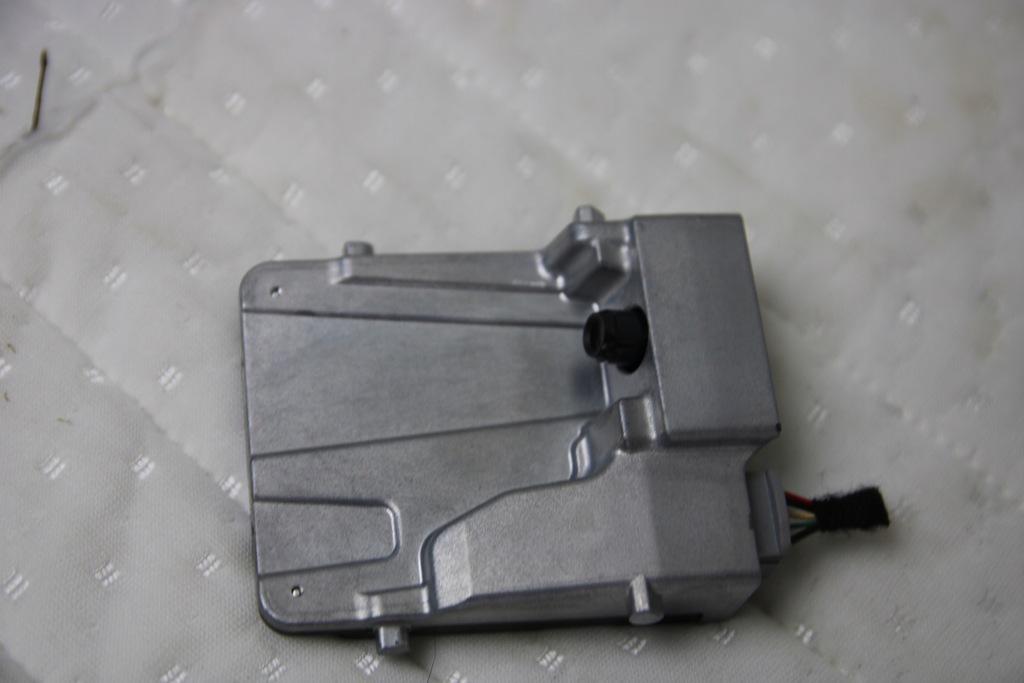 фото №1, Камера перед датчик радар асистент перемикання поперечина toyota corolla e21 xii