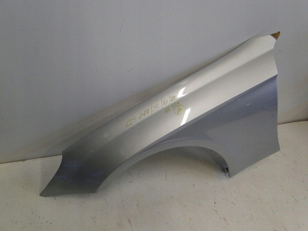 Mercedes cls 219 w219 крило ліве 775 ідеальний стан Недорого