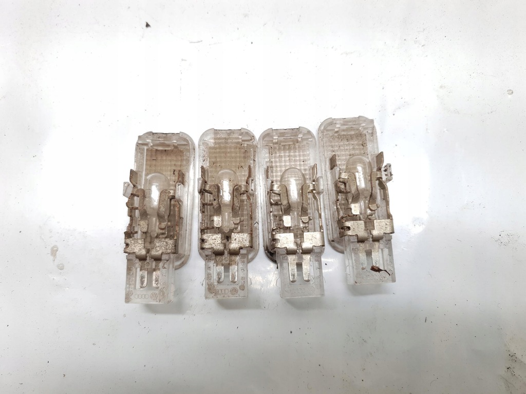 фото №4, Освітлення лампа кабіни audi a6 c5