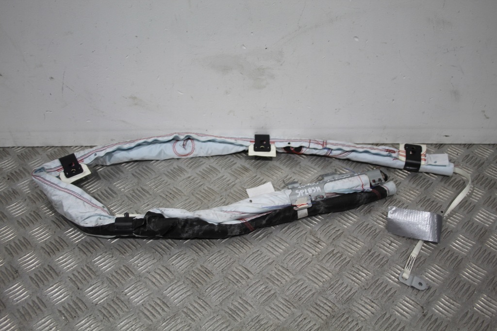 фото №1, Шторка безопасности правая suzuki splash 76480-51k00