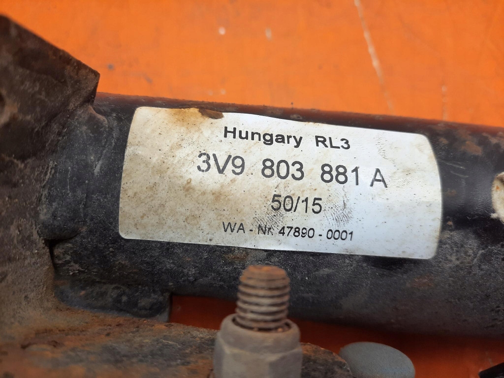 Skoda superb iii універсал 15-24 фаркоп  do причепа 3v9803881a Недорого