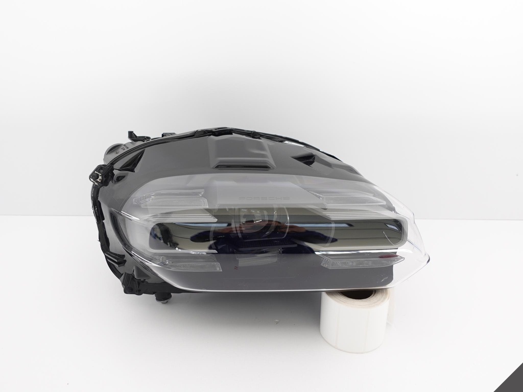 фото №1, Porsche taycan 9j1 лампа full led pdls+ права eu