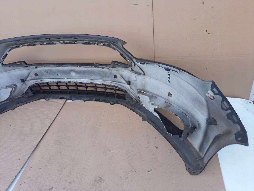 Ford focus mk3 рестайлинг  бампер передний решётка оригинал! Недорого