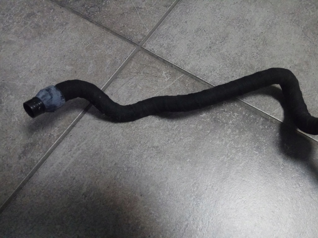 фото №3, Porsche panamera трубка wąż воздуха 97011053101