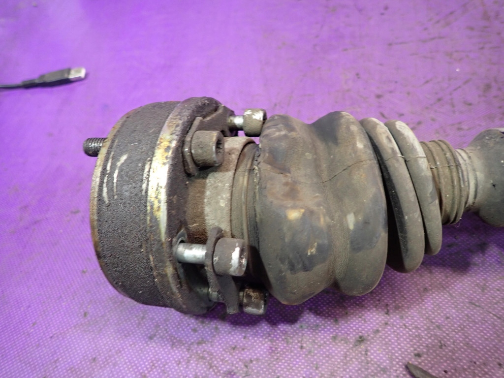 Vw golf iv 97-06 1,9 sdi приводной вал правая шрус  1j0407272f Недорого