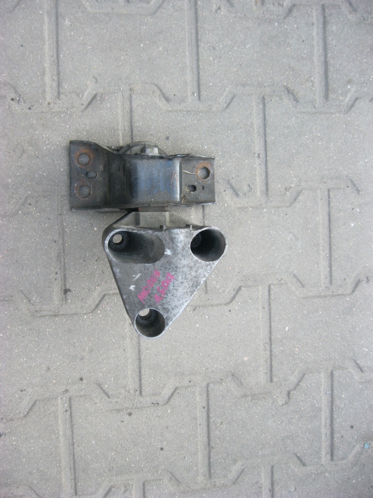 Купити Подушка двигуна кронштейн modus 1.5 dci