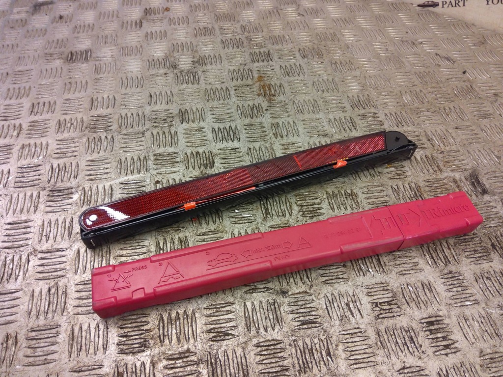 Купити Opel insignia a 2015 трикутник попереджувальний