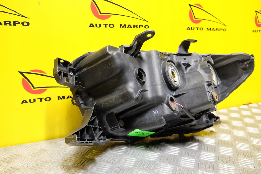 фото №7, Toyota tacoma 2016- фара лампа обычная линзованная с led светлая r usa