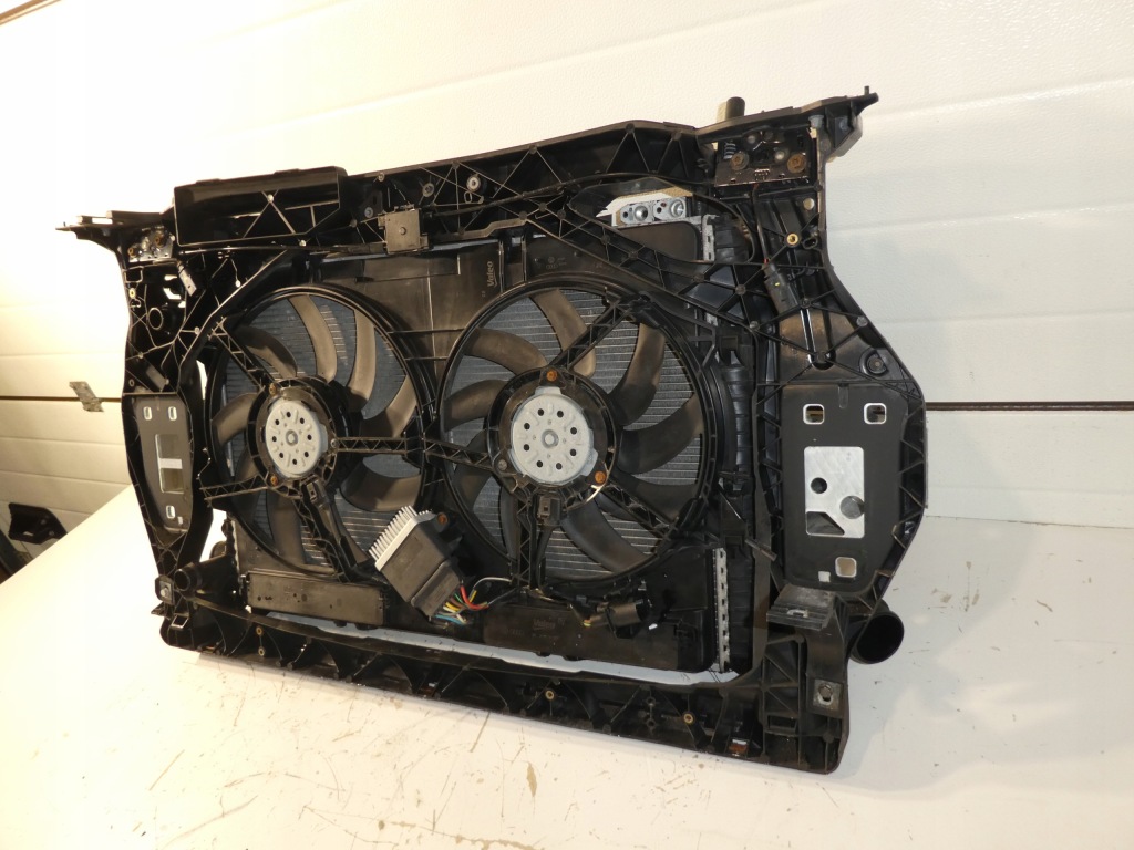 Балка ремень передний радиатор audi q3 8u0805661 в Украине