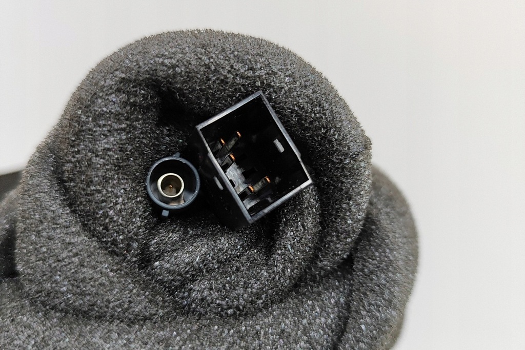 фото №8, Skoda superb mk3 kombi 3v задняя крышка багажника камера заднего вида 3v0827566h 2018 227477