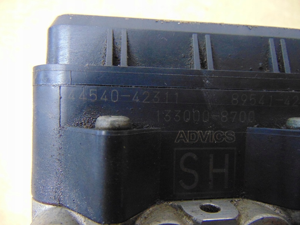 фото №12, Насос abs блок керування toyota rav4 iv 2.2 44540-42311