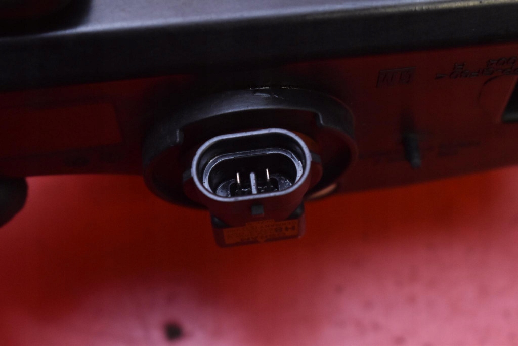 фото №8, Противотуманная фара правый перед передний 39098908 opel astra 5 v k 15-20