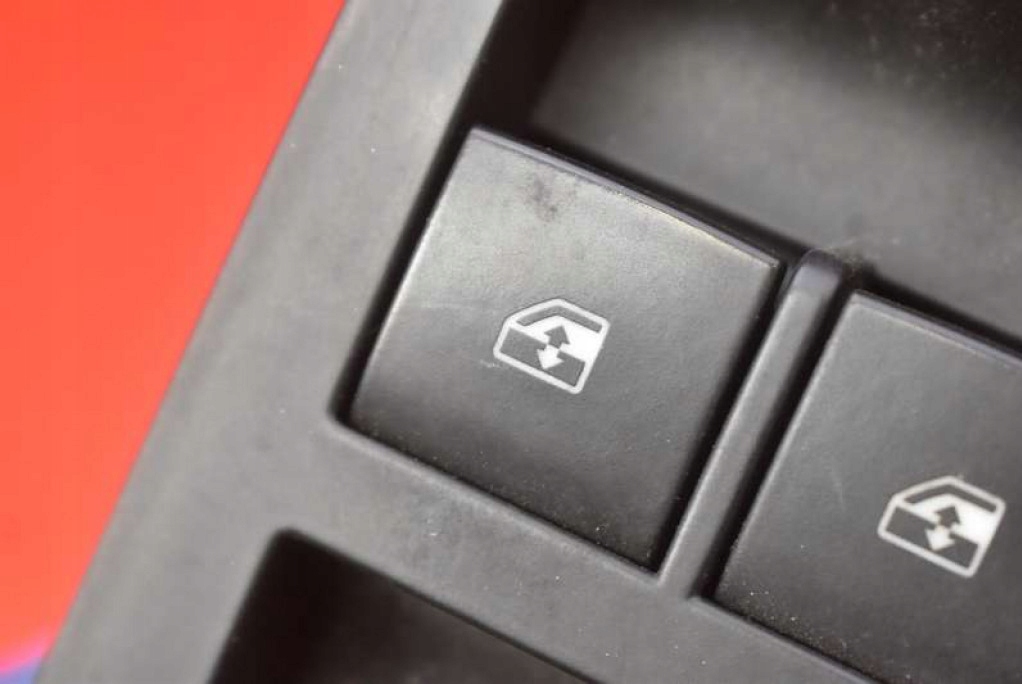 фото №11, Панель керування вікон eu 13305011 opel astra 4 iv j lift 11-20