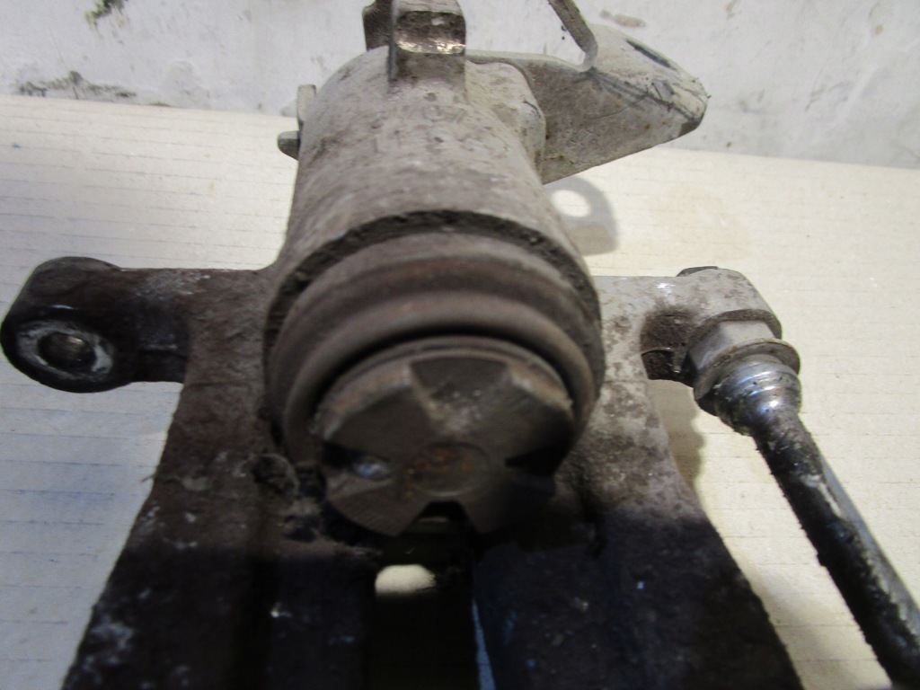 фото №3, Супорт гальмівний задня лівий trw renault megane iii