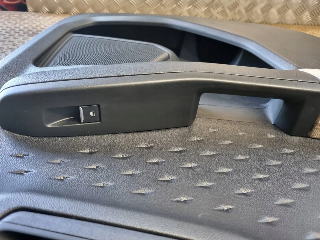 фото №7, Ford escape iv 2020 левая сторона обшивки дверь