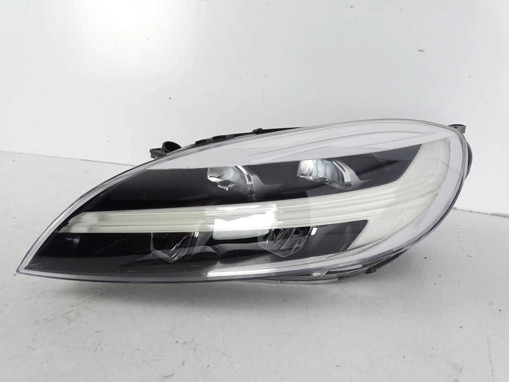 Купити Фара перед передня ліва volvo v40 рестайлінг  full led