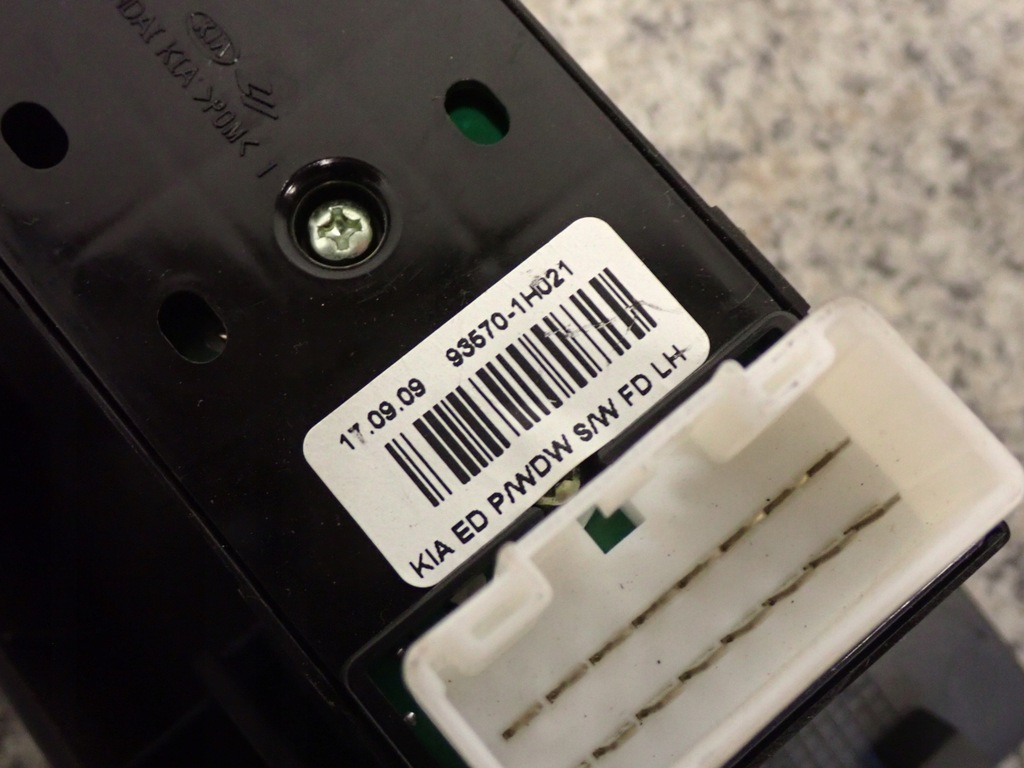 фото №8, Kia proceed 06-11 панель управление стекла левый