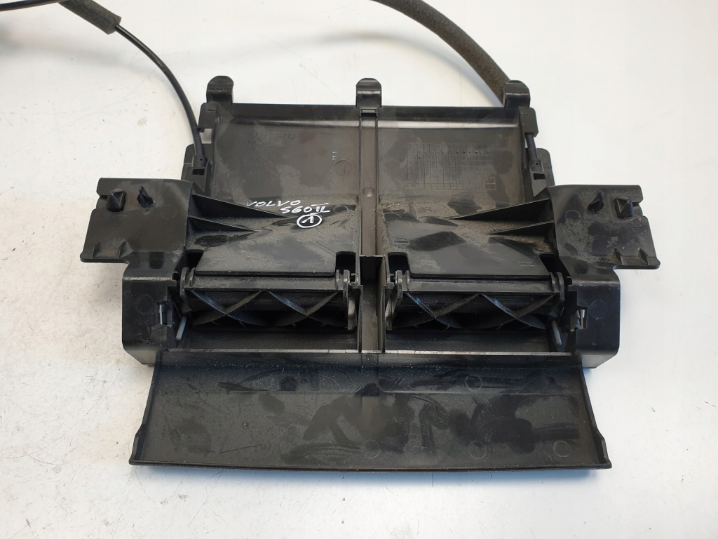 фото №7, Volvo s60 ii ручка складывания сидений 30727871