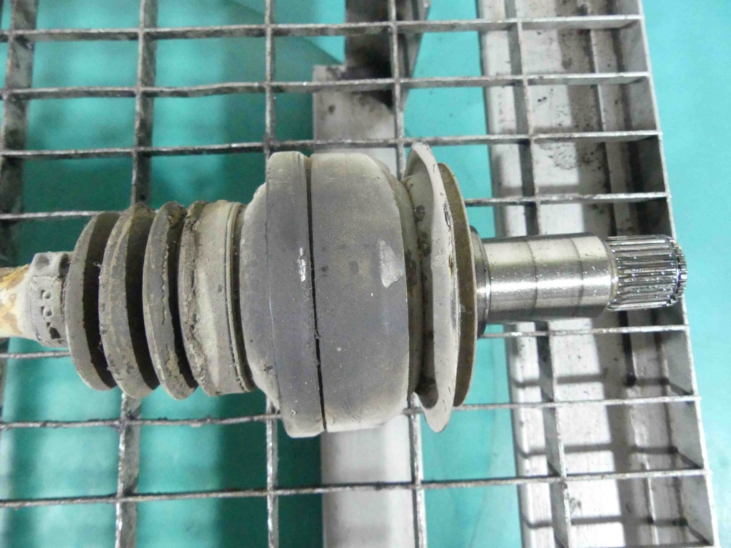 фото №3, Приводной вал правая задняя mercedes clk c209 w209 2.2 cdi