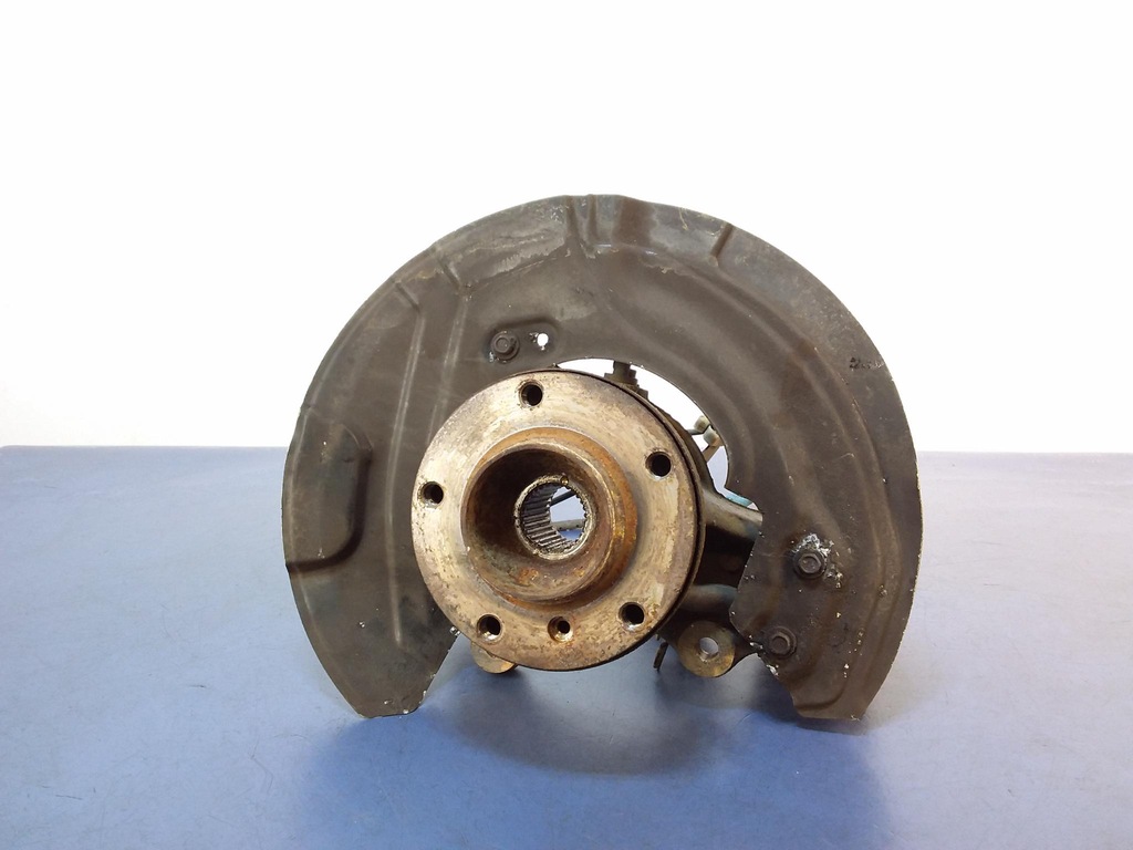 фото №1, Bmw 3 e90 e91 2.0d поворотний кулак перед ліва xdrive