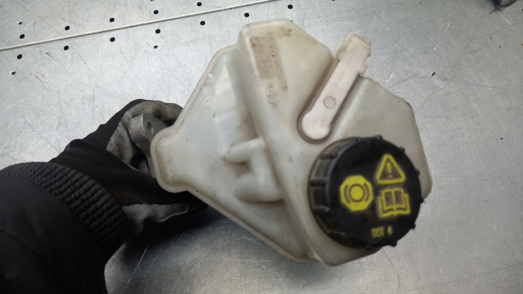 фото №1, Насос гальмівна volvo xc70 033508-85571