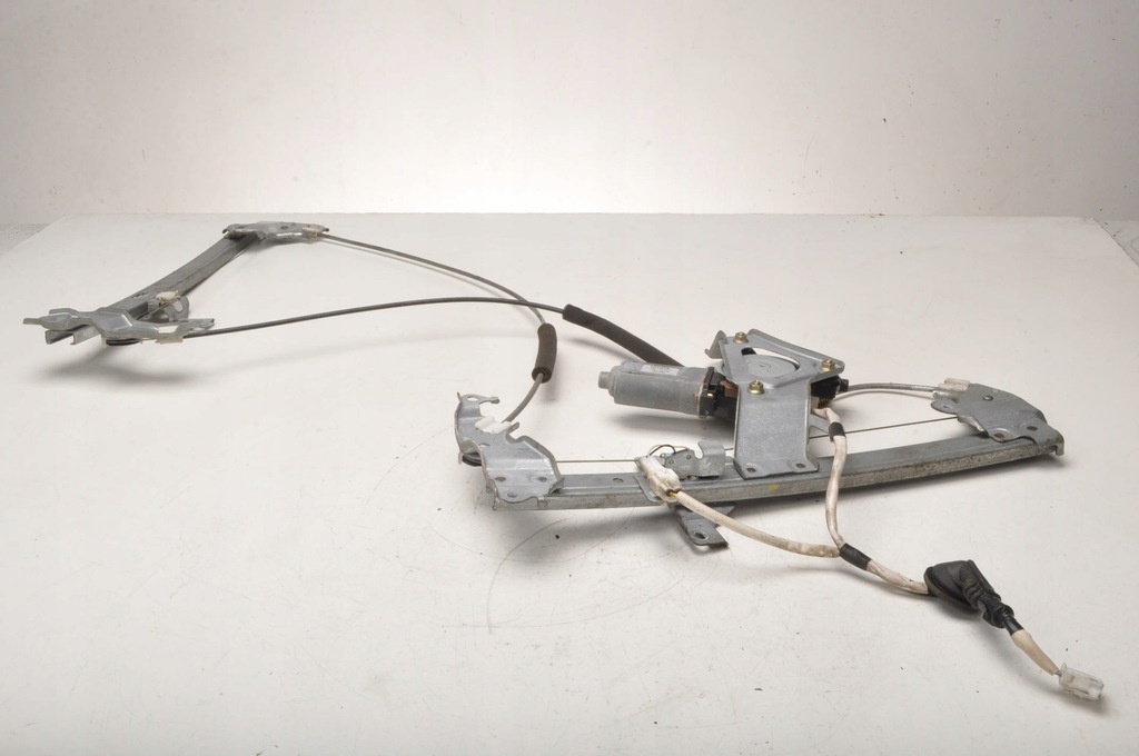 фото №1, Toyota tundra подъемник стекло задняя задний 00-06