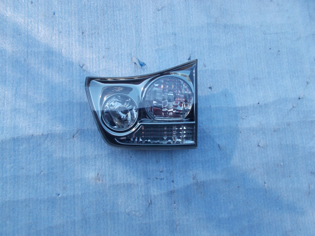 фото №1, Lexus rx права сторона кришка багажника
