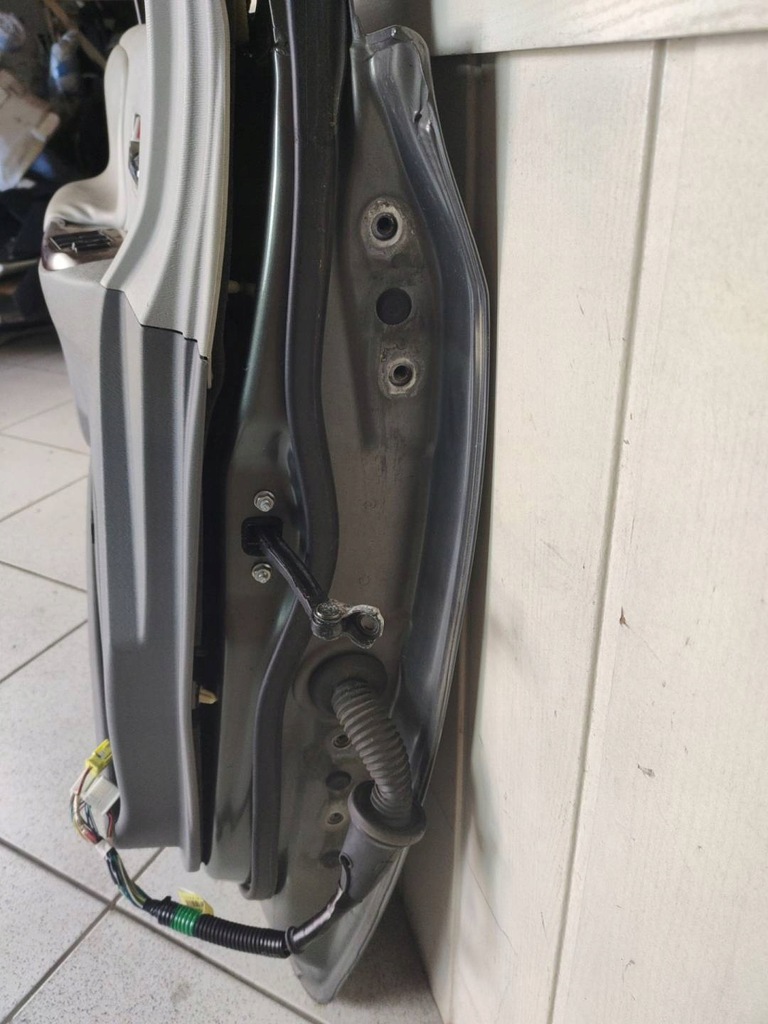 фото №10, Дверь перед левая сторона toyota sienna 3 2011