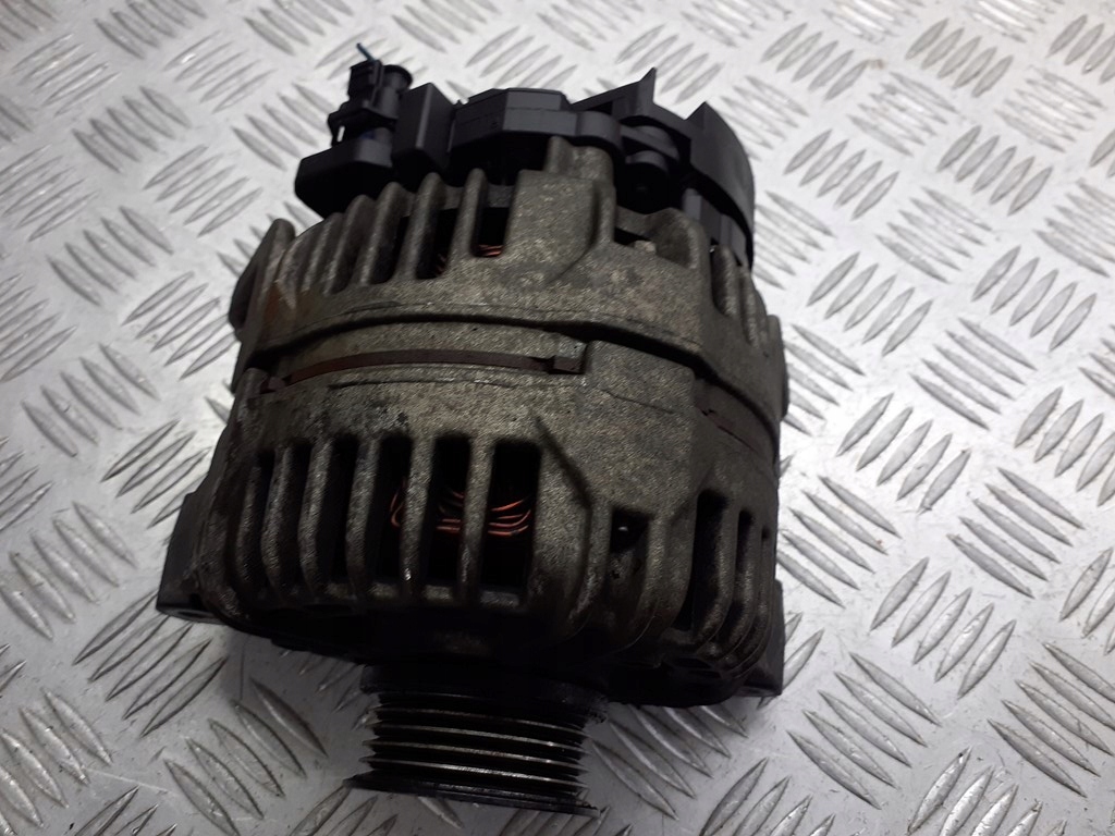 Купити Генератор opel corsa d 1.2 12v 13222830 zy
