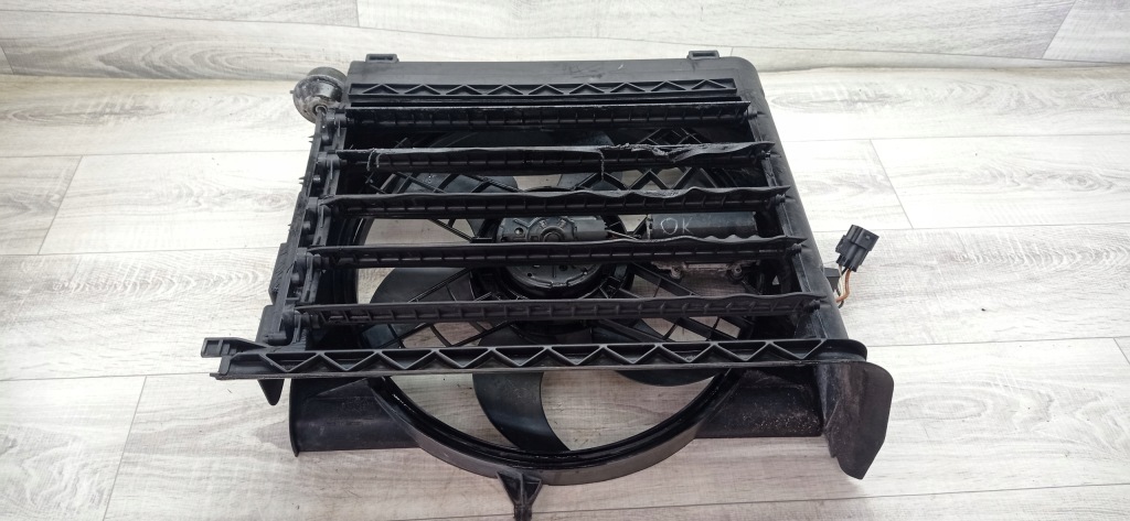 фото №1, Bmw e46 жалюзі радіатора вентилятор