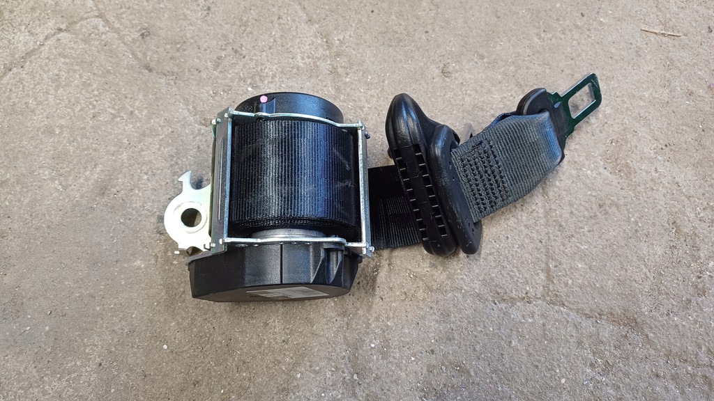 фото №1, Opel crossland pas безпеки середній 637577600b