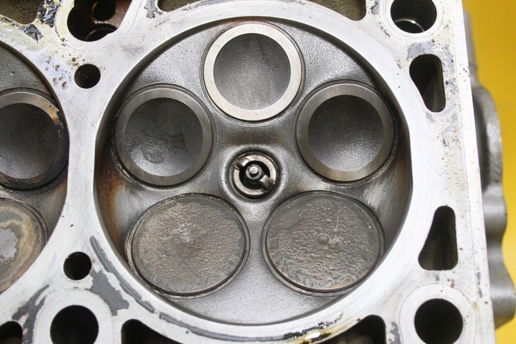 фото №12, Головка двигателя левая 06c103373f 3.0 asn a4 b6