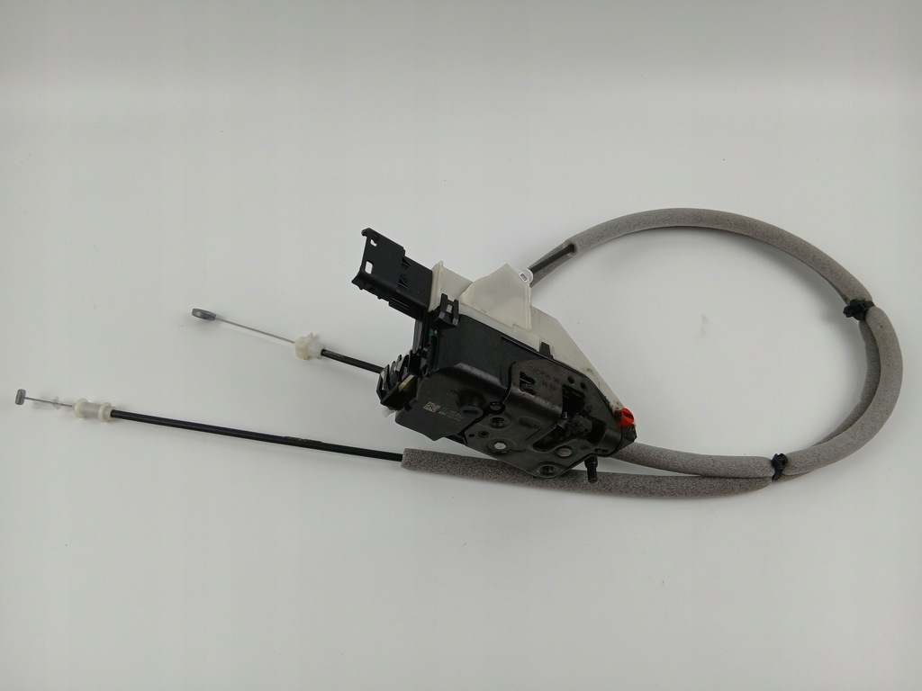 фото №1, Toyota proace ii expert iii замок дверь раздвижных правый bok 6 pin 084169