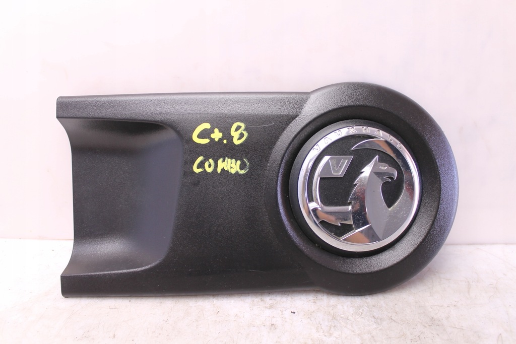 фото №1, Opel combo 10r- накладка дверь правый задняя эмблема