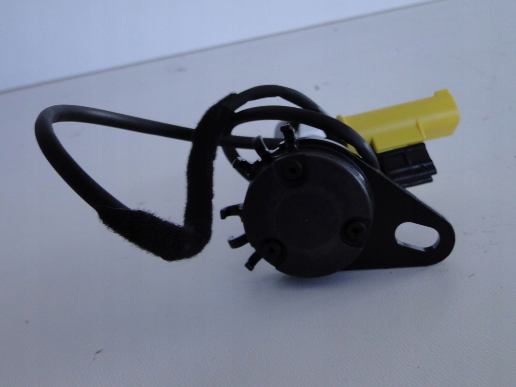 фото №11, Mercedes a klasa w176 176 патрон пиротехнический капот левый правый