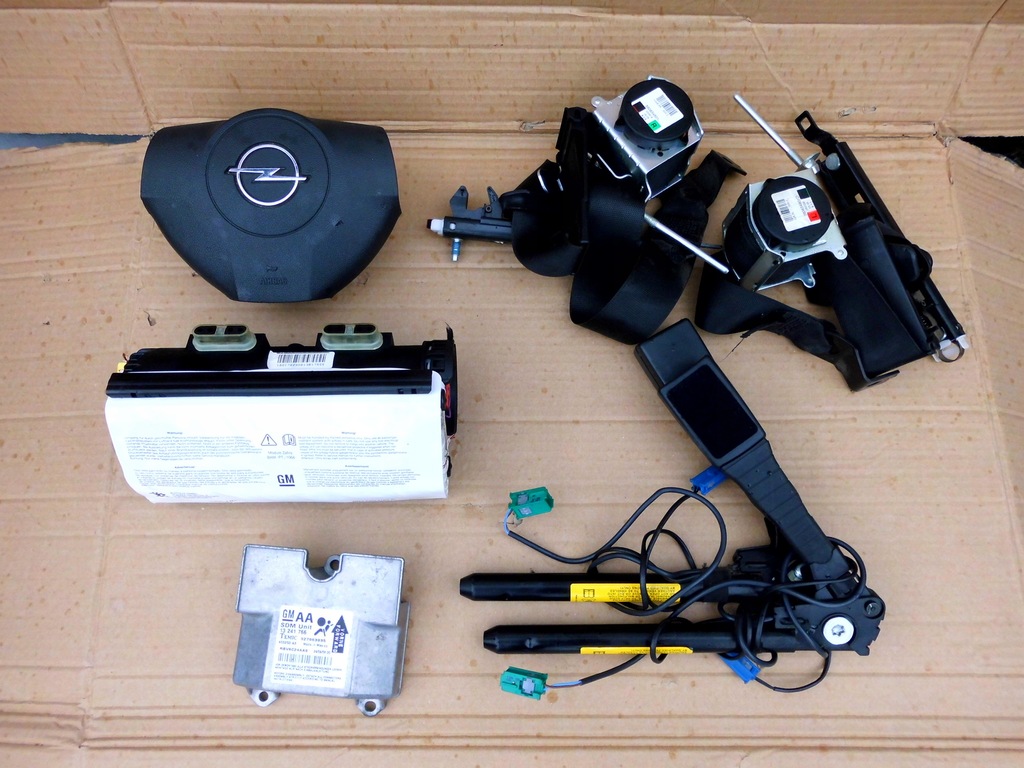 фото №6, Opel zafira b консоль панель приладів приладова 13206043