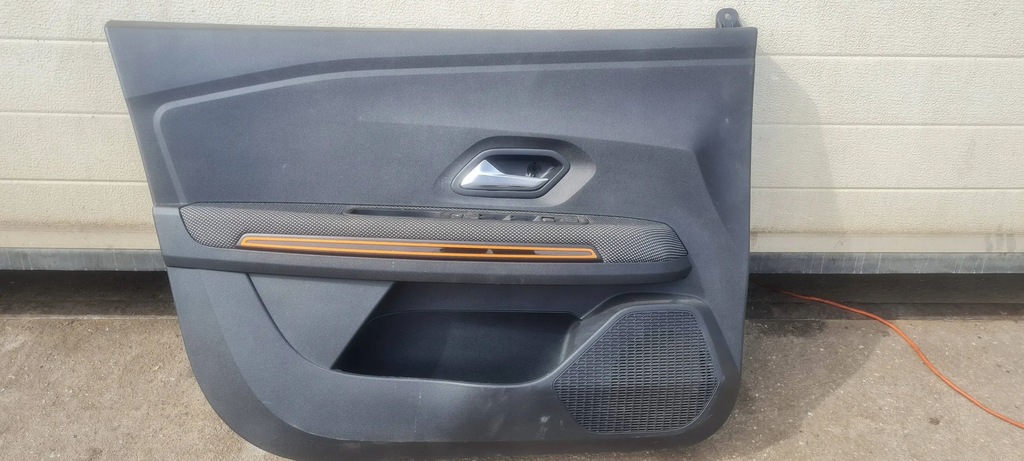 фото №1, Dacia sandero iii stepway обшивка двері лівий перед europa 2021 r