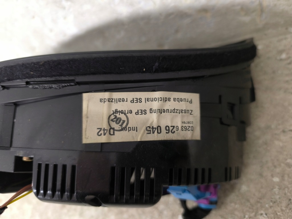 фото №5, Счетчик приборы audi a4 b6 8e0920900m