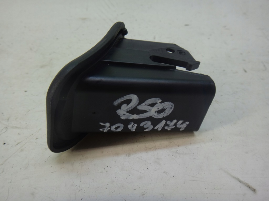 фото №2, Захист заглушка сидіння isofix правий права mini r50 r52 r53