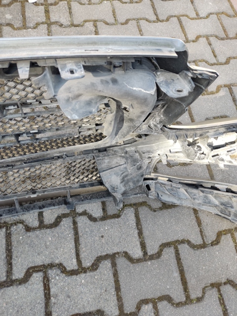 фото №16, Бампер перед + решётка радиатора mercedes w213 e-klasa