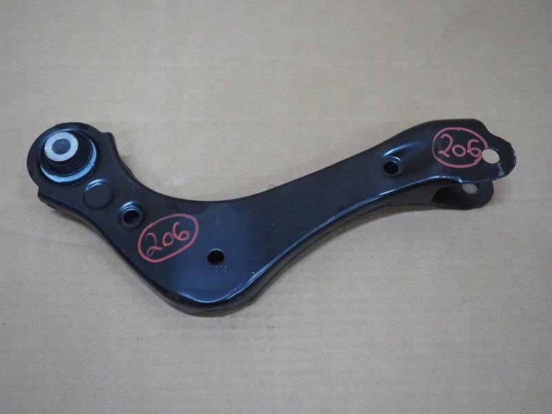 фото №1, Рычаг левый задняя toyota rav4 v