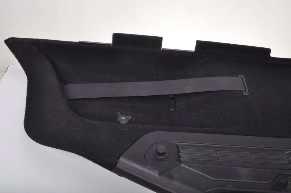 фото №6, Maserati levante sq4 обшивка багажника правый 19r