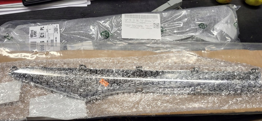 фото №5, Хром накладки двері renault kadjar 828d04184r оригінальний номер правий задня