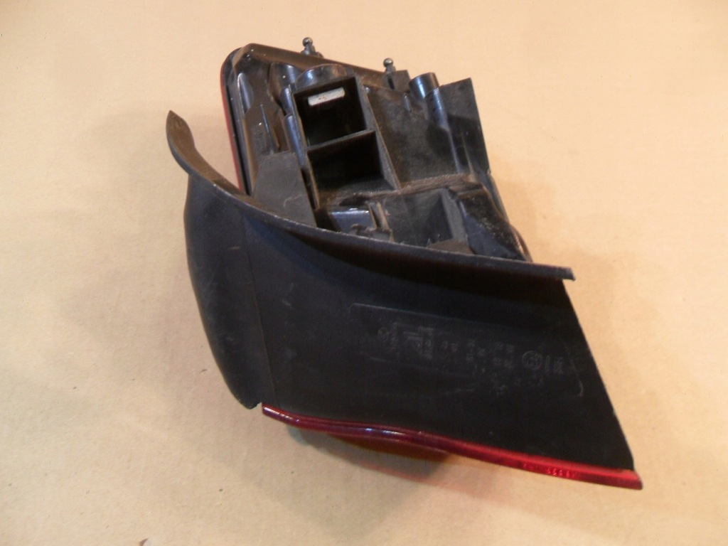 фото №16, Audi a3 8v лампа левая задняя 8v3945095b