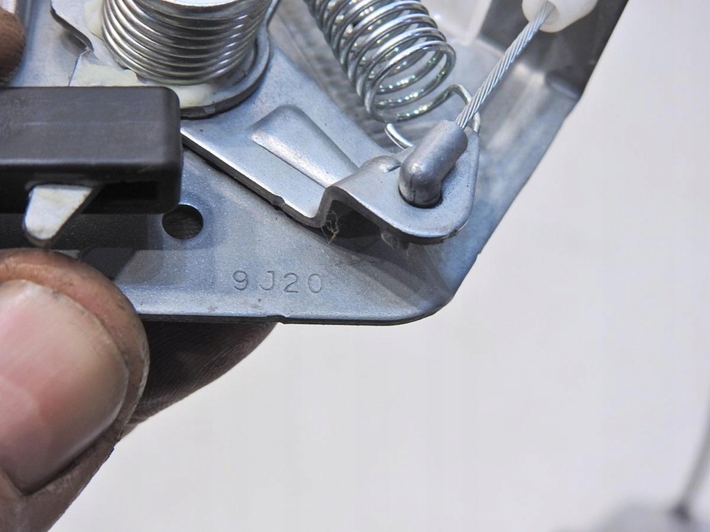 фото №7, Привід кришка заливної пального mazda 5 i