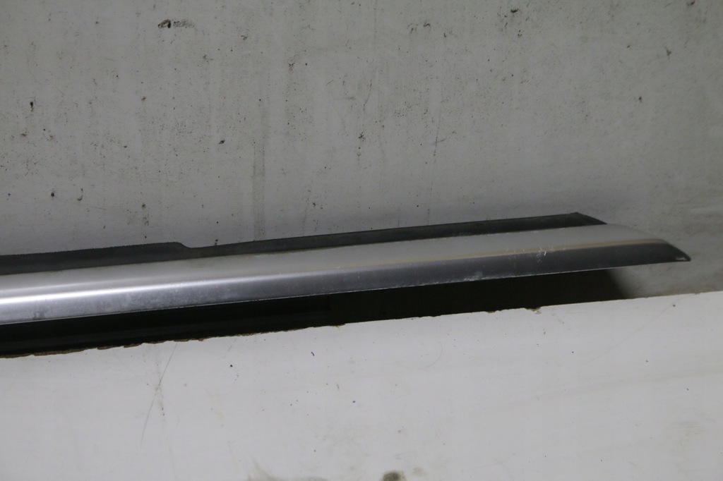 фото №5, Молдинг двері права audi a4 b7 cabrio