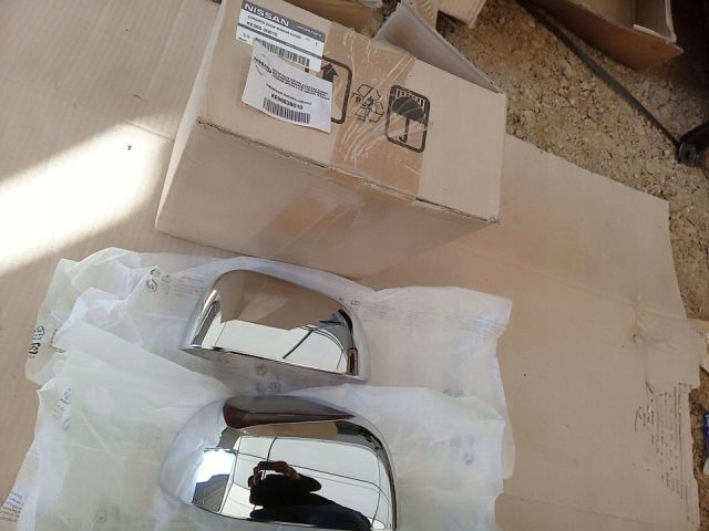 фото №1, Nissan leaf защита накладка зеркало левая правая